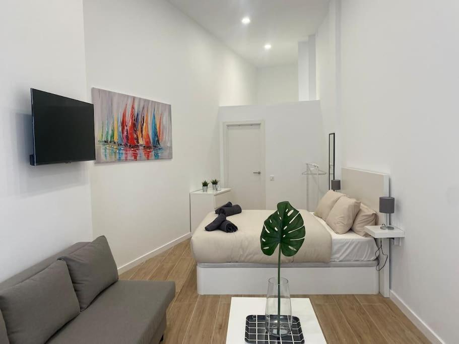 Nuevo Loft En Playa Y Cerca Del Centro, Ac Y Wifi Leilighet Valencia Eksteriør bilde